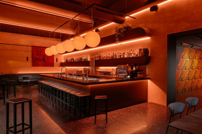vaclavnovakcom-studioma-pointbar-10-1370×0-c-default